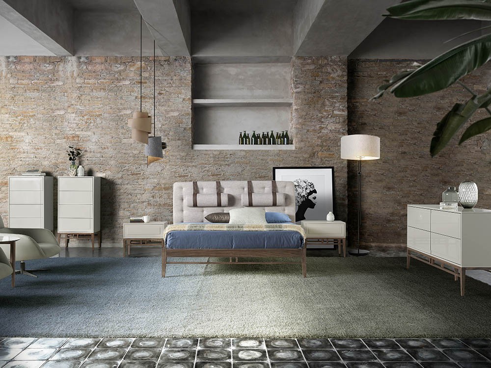 Sifonier con cuatro cajones lacado en tono niebla con pies chapados en nogal 7036 de Ángel Cerdá