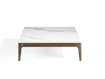 Mesa de centro chapada en nogal con sobre de mármol porcelánico blanco 2042 de Ángel Cerdá