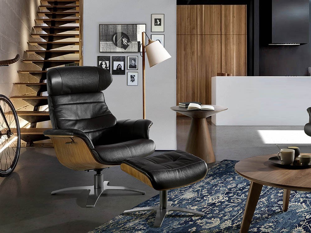 Mesa auxiliar redonda chapada en nogal 2043 de Ángel Cerdá Harmony