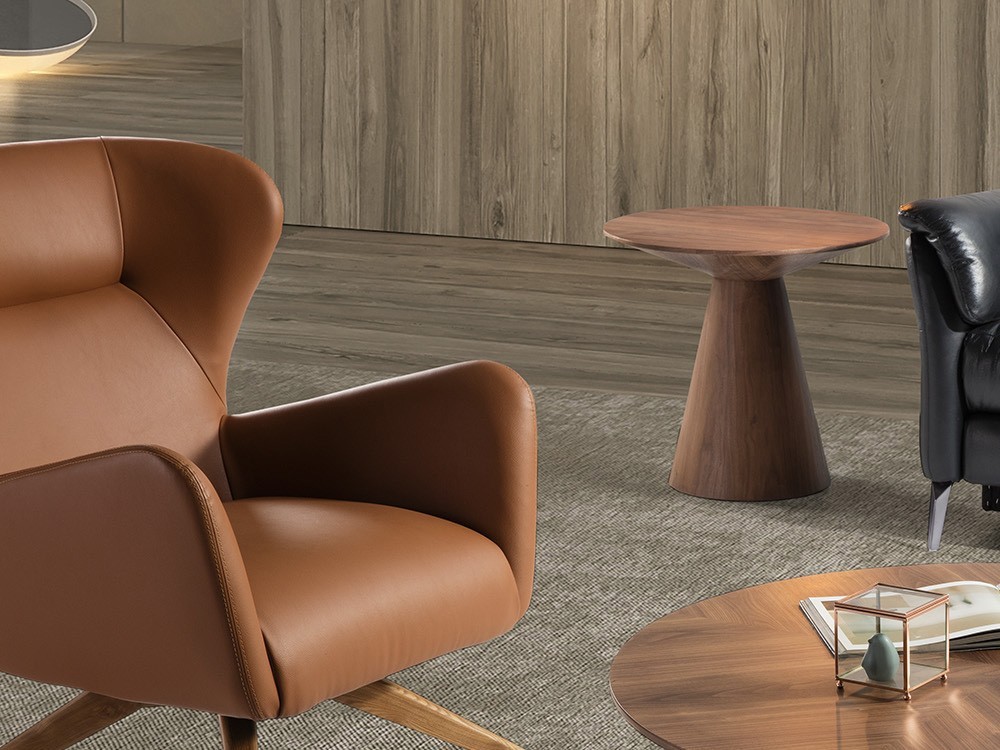 Mesa auxiliar redonda chapada en nogal 2043 de Ángel Cerdá Harmony