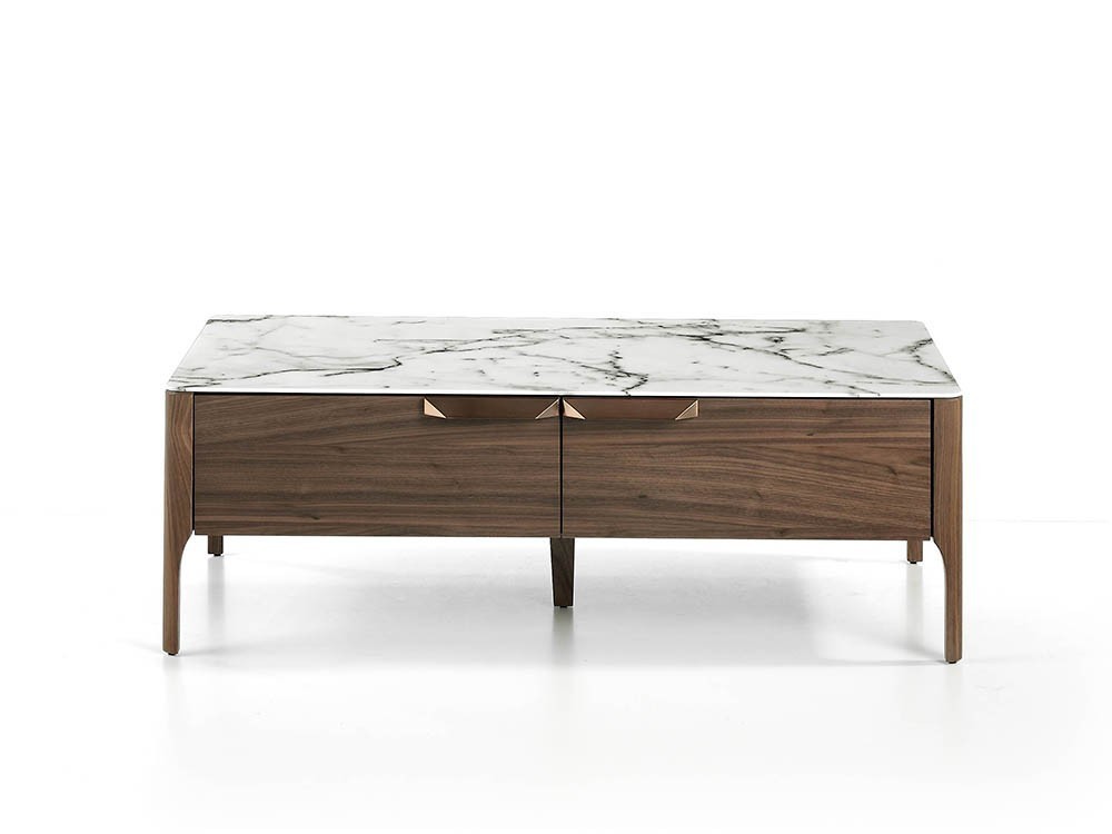 Mesa de centro chapada en nogal con tapa de mármol porcelánico 2046 de Ángel Cerdá en Mobel 6000