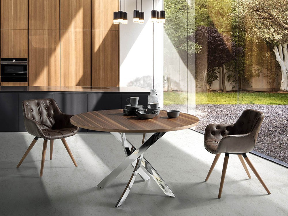 Silla de madera de fresno con brazos  tapizada en piel sintética 4073 de Ángel Cerdá Harmony