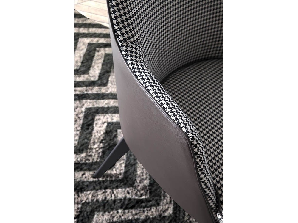 butaca tapizada en textil pata de gallo y polipiel marrón oscuro con pies de acero negro 5011 Harmony de Ángel Cerdá