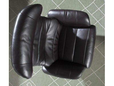 Sillón giratorio relax tapizado en piel 5034 con madera y acero Harmony de Ángel Cerdá