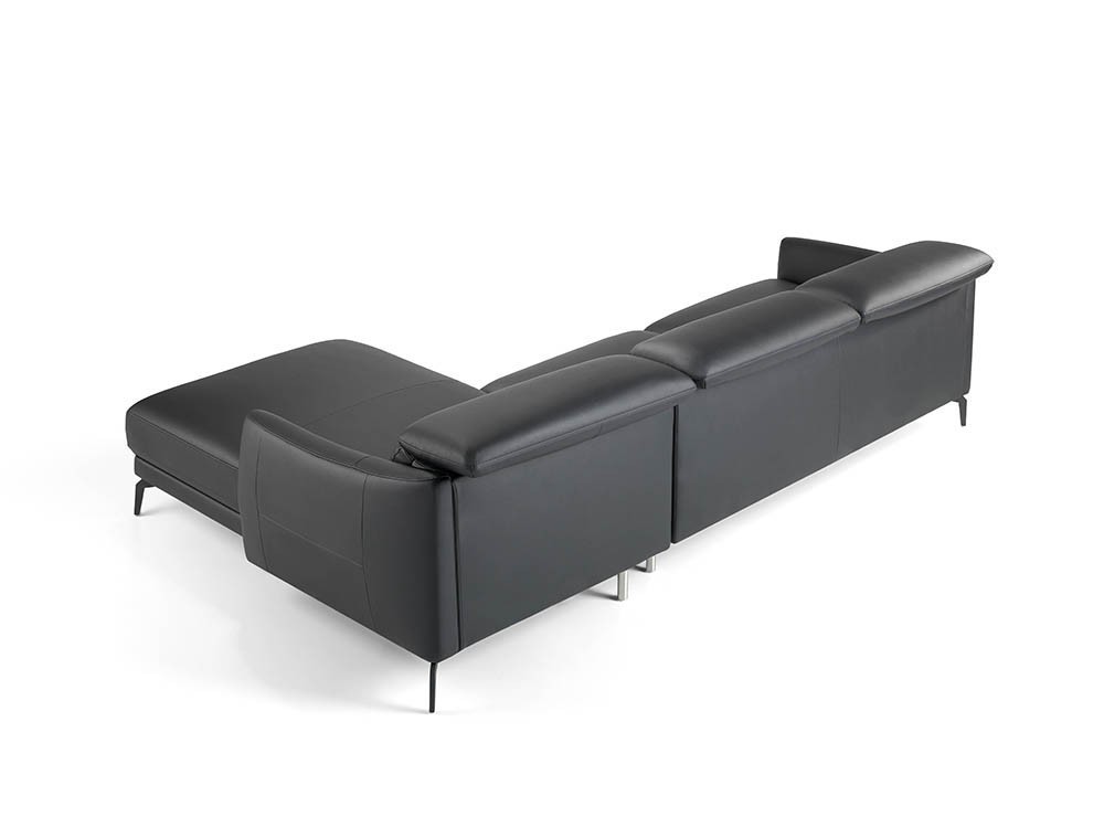 Sofá con Chaiselongue 6058/6059 tapizado en piel, elige si quieres chaiselongue a derecha o izquierda de Ángel Cerdá