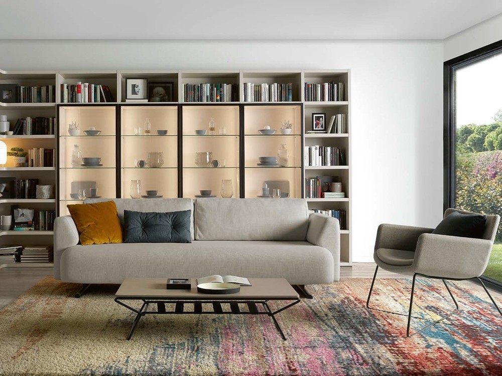 Butaca baja tapizada en textil Poppea Time