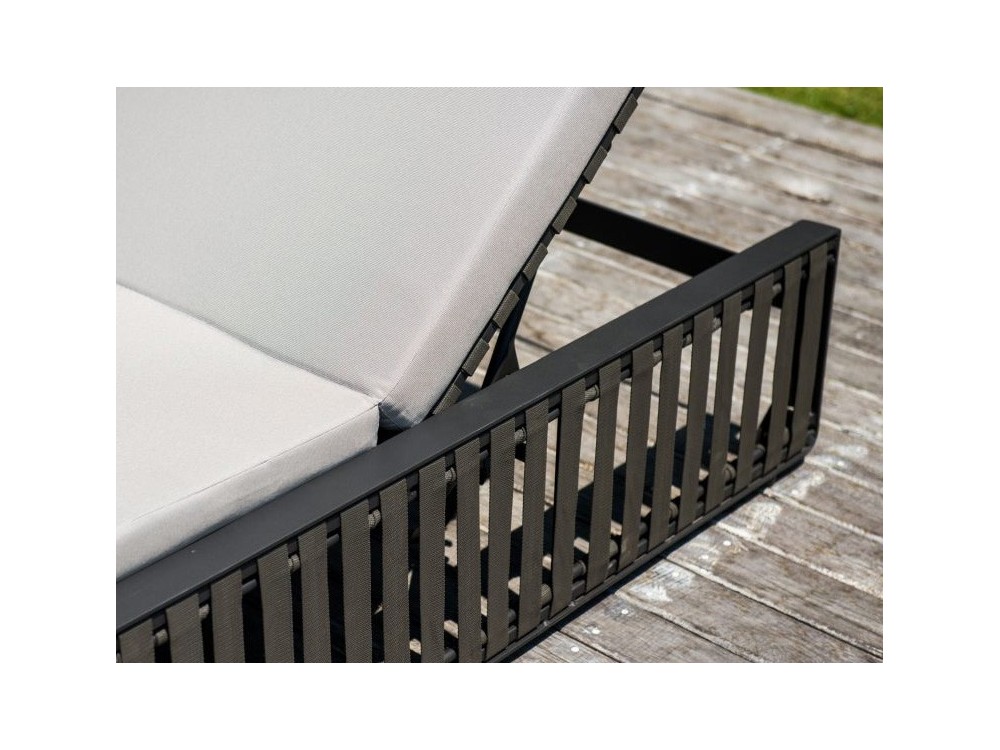 Tumbona de aluminio y cinta Horizon de Skyline Design - 6