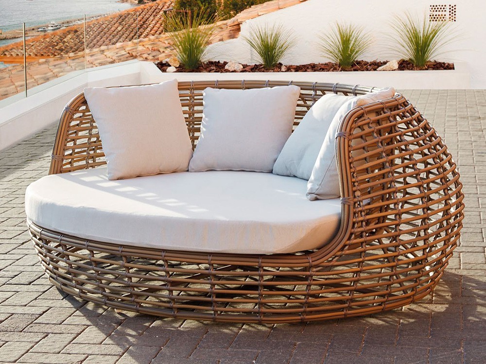 Cama de jardín de fibra sintética trenzada Ruby de Skyline Design - 5