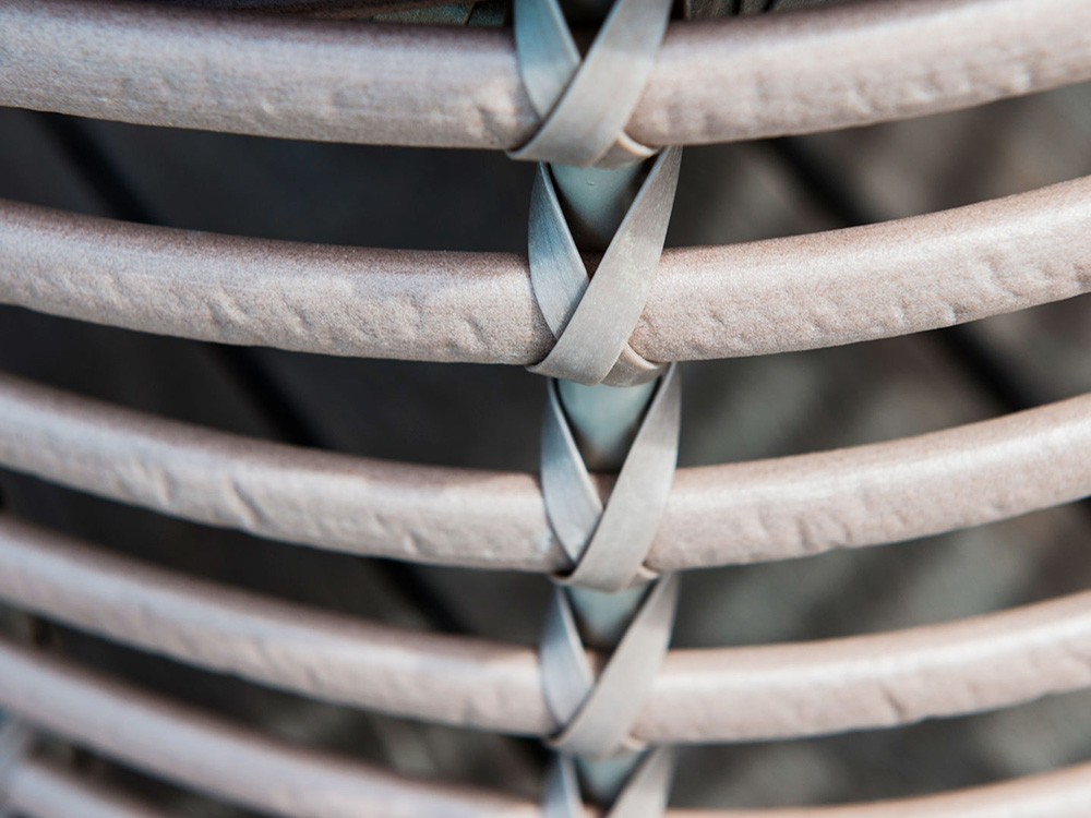 Cama de jardín de fibra sintética trenzada Ruby de Skyline Design - 6