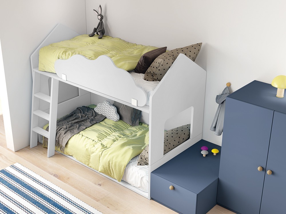 Litera de 3 camas con cama nido inferior, escalera y quitamiedos.