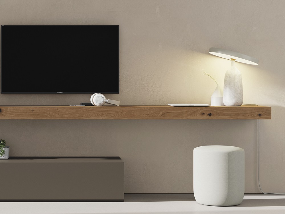 mueble para salón con zona de trabajo y módulo para colgar con puertas on vive