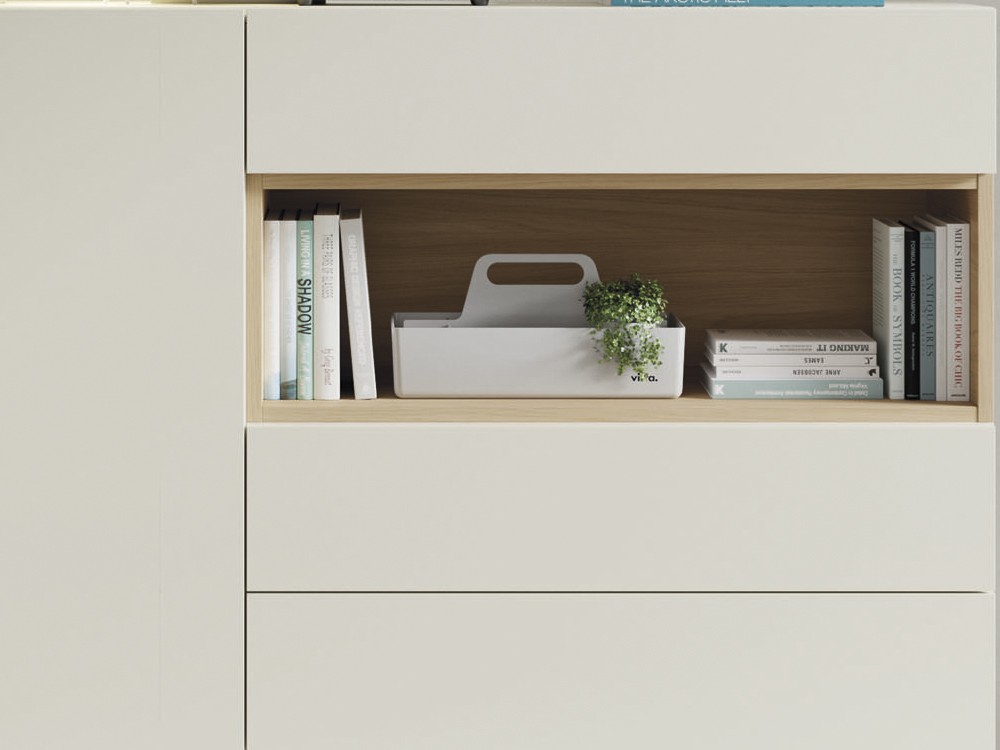 Aparador alto con una puerta y tres cajones lacado en perla mate con detalles en chapa de roble on de vive