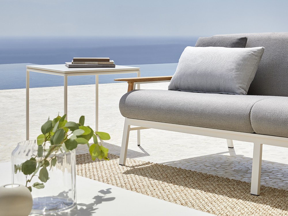 Mesa auxiliar cuadrada para salón exterior de aluminio y hpl o porcelánico City Point - 1