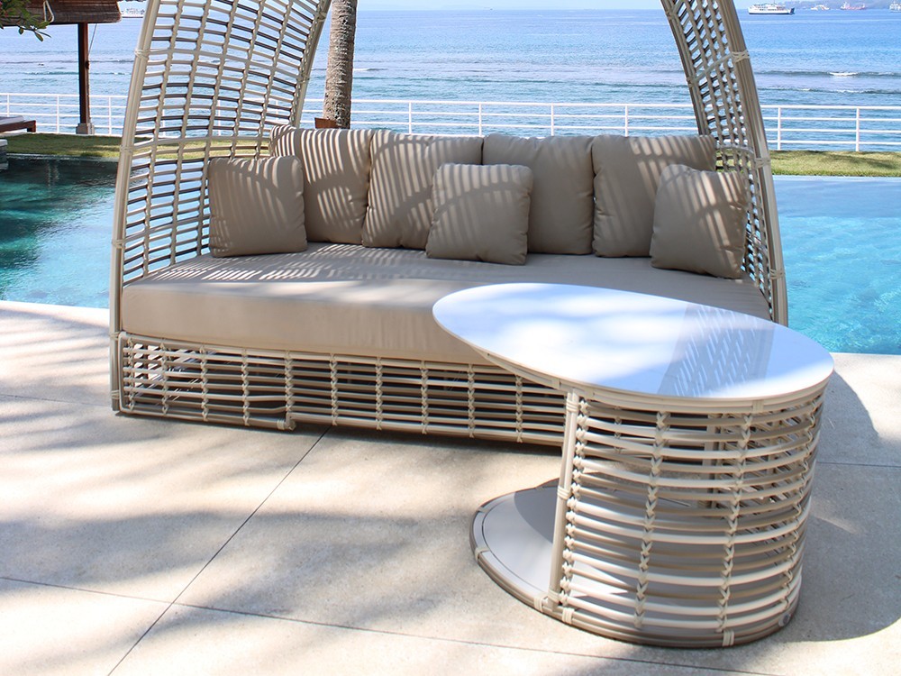 Mesa auxiliar de fibra sintética trenzada y dekton Surabayana Skyline Design - 6