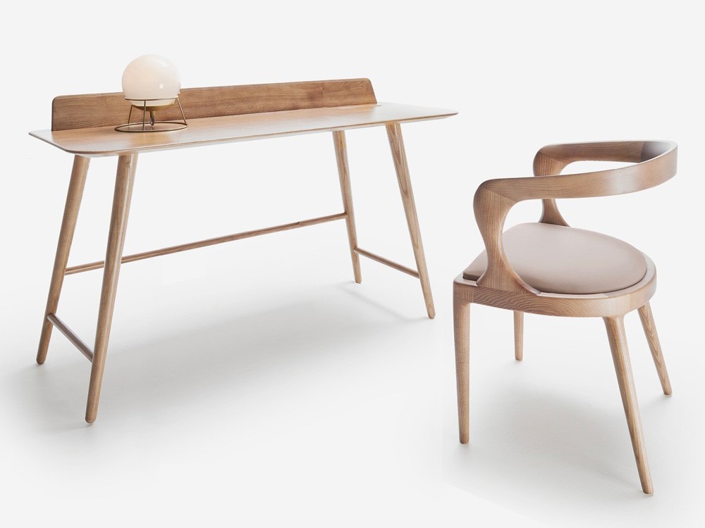 Escritorio de diseño Besk, perfecto para oficinas o rincones creativos