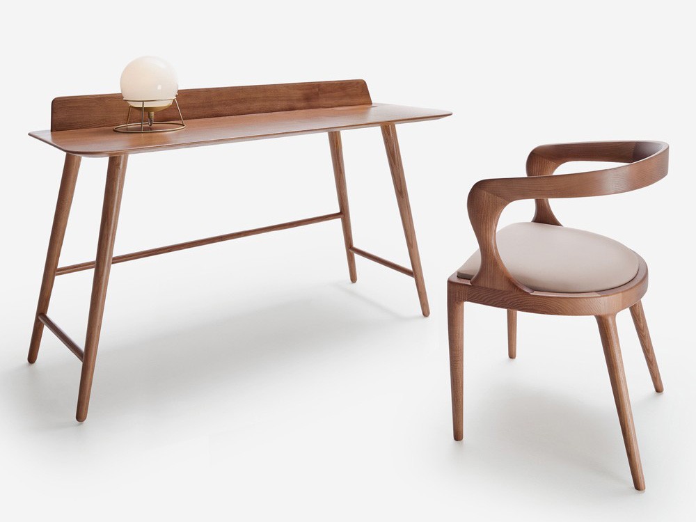 Besk, escritorio versátil fabricado en madera de alta calidad