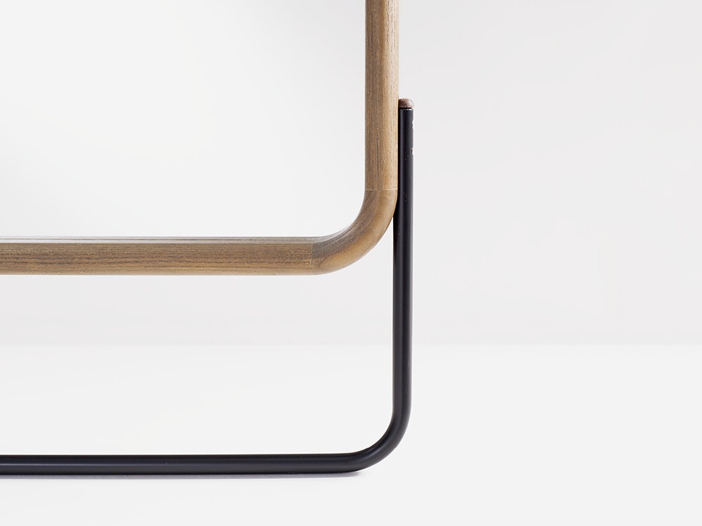 Diseño contemporáneo y práctico en el espejo de pie Gork de Frajumar