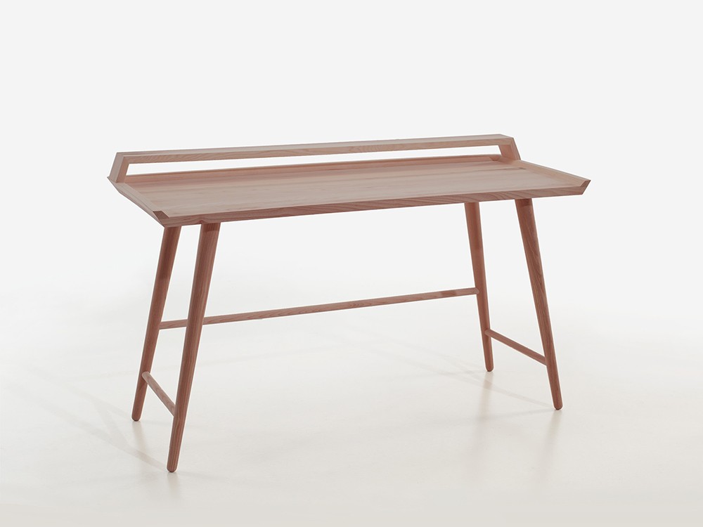 Escritorio Frajumar Poet en madera natural con acabados a elegir