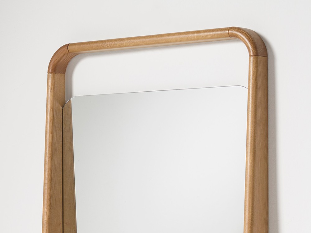 Espejo Skon XL rectangular con líneas puras y acabado mediterráneo