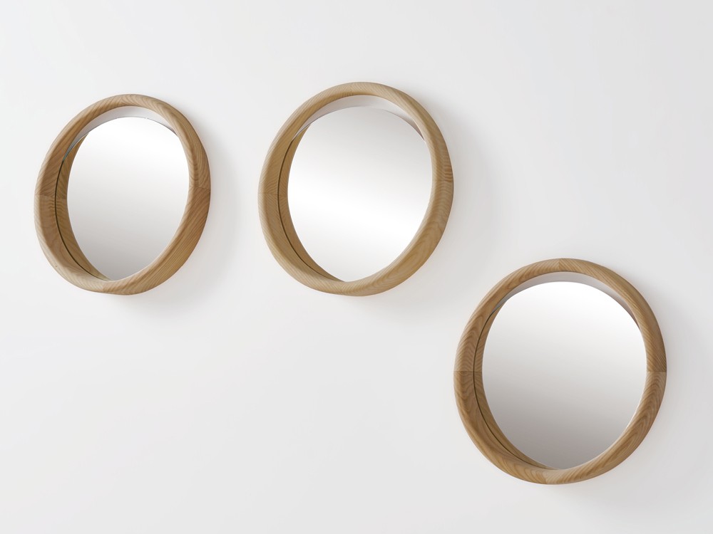 Pack de 3 espejos decorativos Skon XS con acabado barnizado