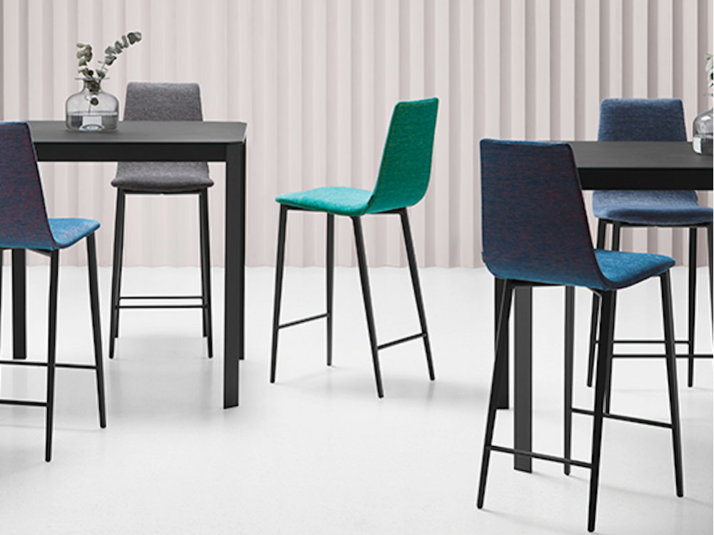 Taburete con asiento de madera o tapizado Salt Mobliberica - 1