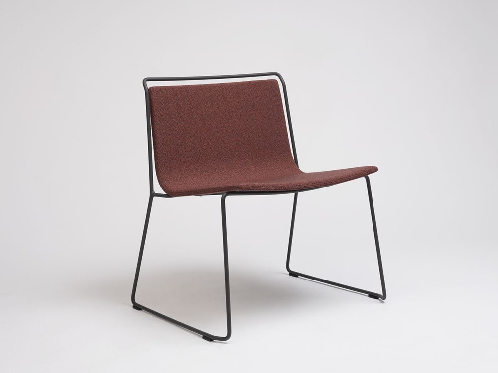 Silla con estructura de acero Aia