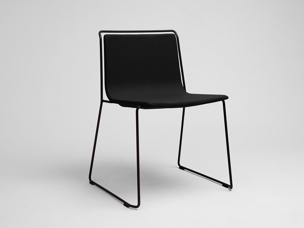 Silla tapizada con estructura de acero Alo Ondarreta - 10