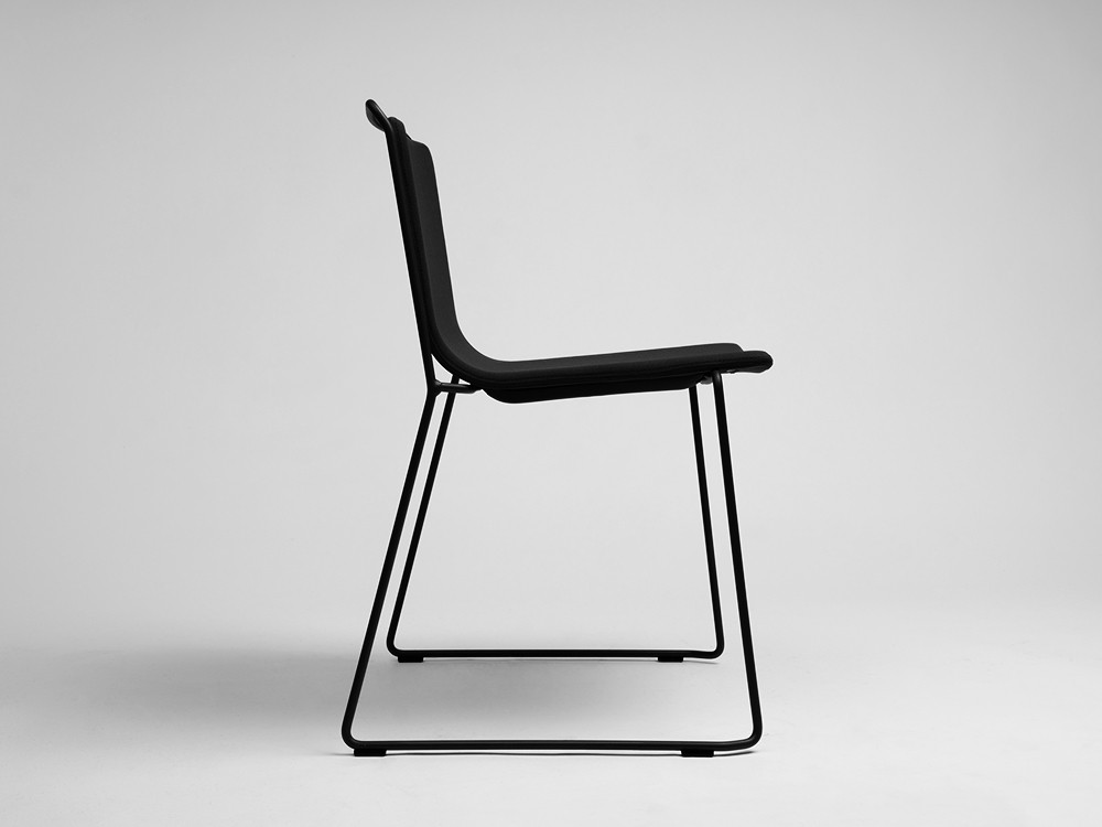 Silla tapizada con estructura de acero Alo Ondarreta - 12