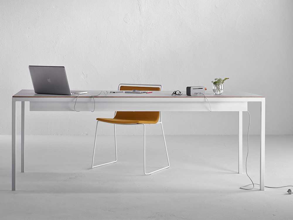 Silla tapizada con estructura de acero Alo Ondarreta - 40