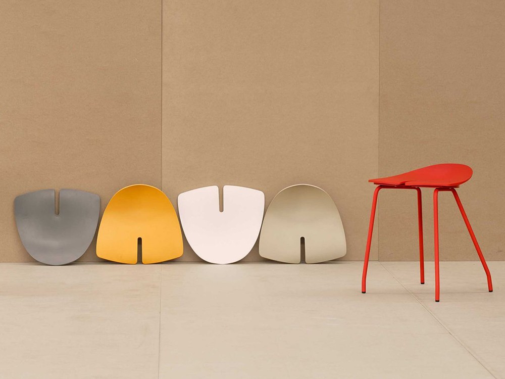 Taburete bajo Ant en acero y polipropileno Ondarreta - 44