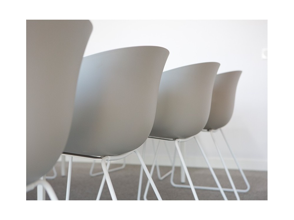 Silla Bai de acero y polipropileno