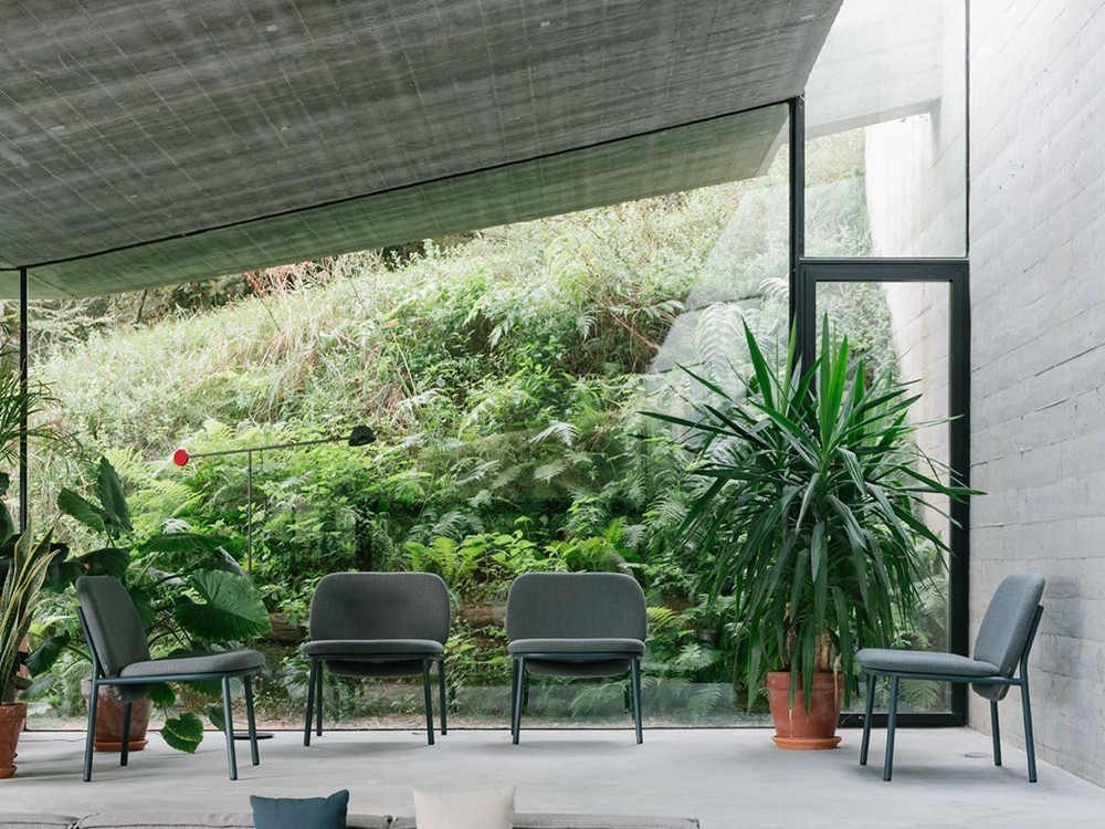 Sillón de acero con o sin brazos Lana